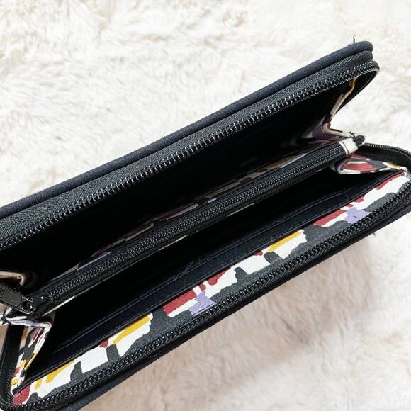 Vera Bradley Painted Feathers Retired Pattern Zip Around Wallet NWOT - Picture 12 of 13